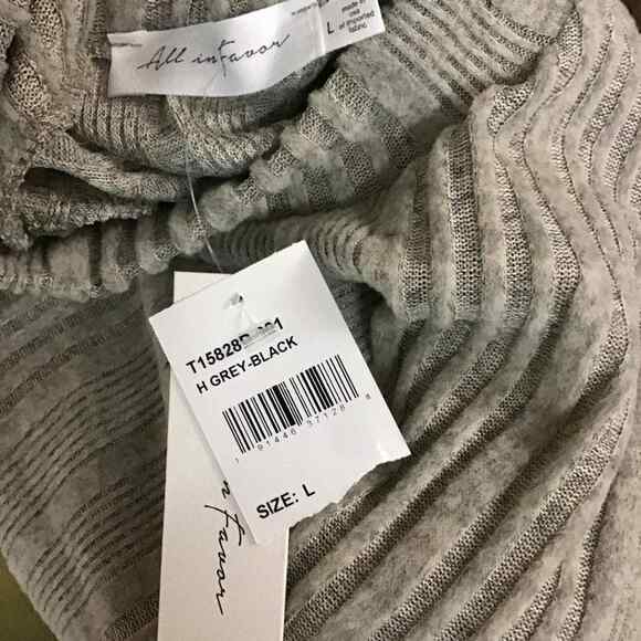 All In Favor Women’s Size L Gray Waffle Knit Mock Neck Sweater Pullover NWT - Picture 5 of 16